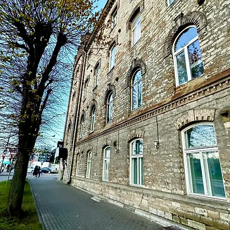 Luxury Mere By Rikas Apartman *